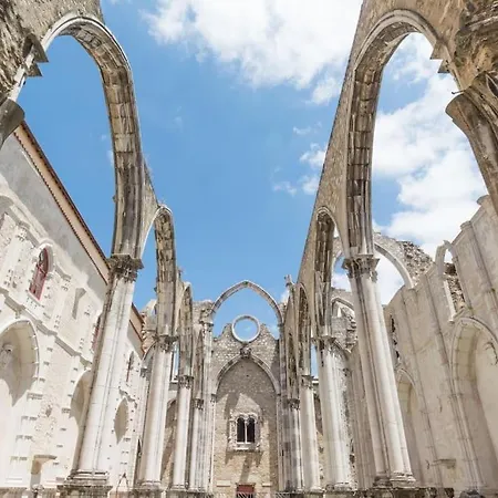 Chiado 1br Flat - Lisbon's Downtown Lisbon